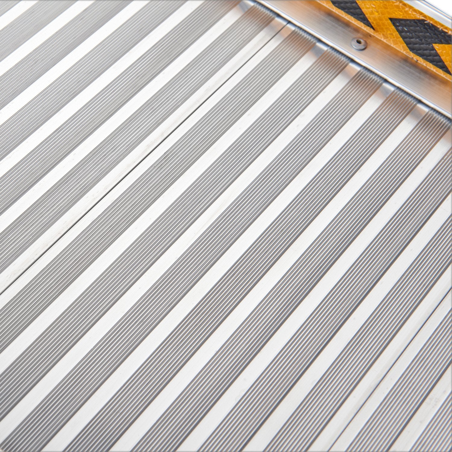 Mobility & Accessibility: Kartrite 6ft Aluminium Foldable Wheelchair Ramp Non-Slip R02 Silver