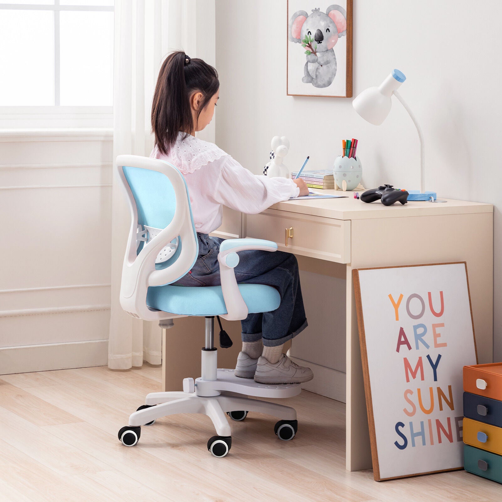 Kid's Tables, Chairs & Seats: Kids Desk Chair - Children Office Study Seat with Footrest CILO - Blue