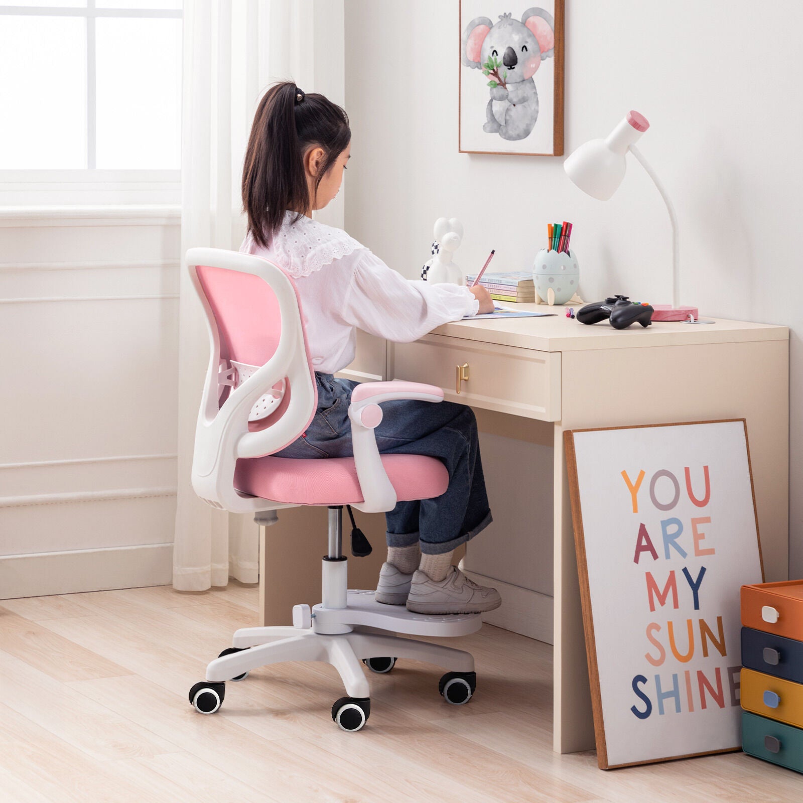 Kid's Tables, Chairs & Seats: Kids Desk Chair - Children Office Study Seat with Footrest CILO - Pink