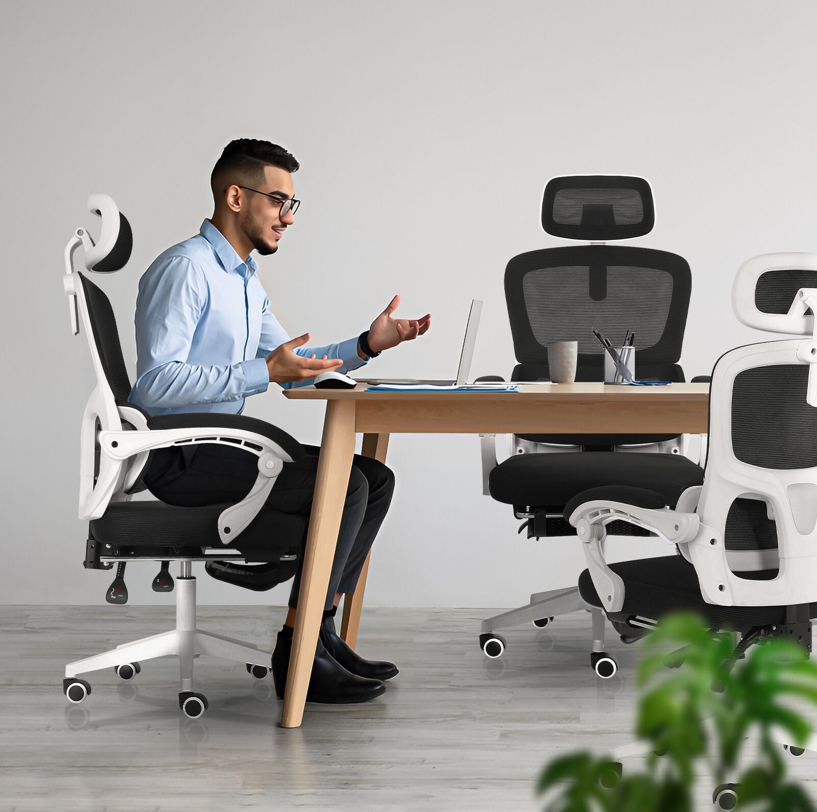 Office & Desk Chairs: Ergonomic Reclining Office Chair - Footrest, Lumbar Support, Adjustable Headrest VELTRA - BLACK