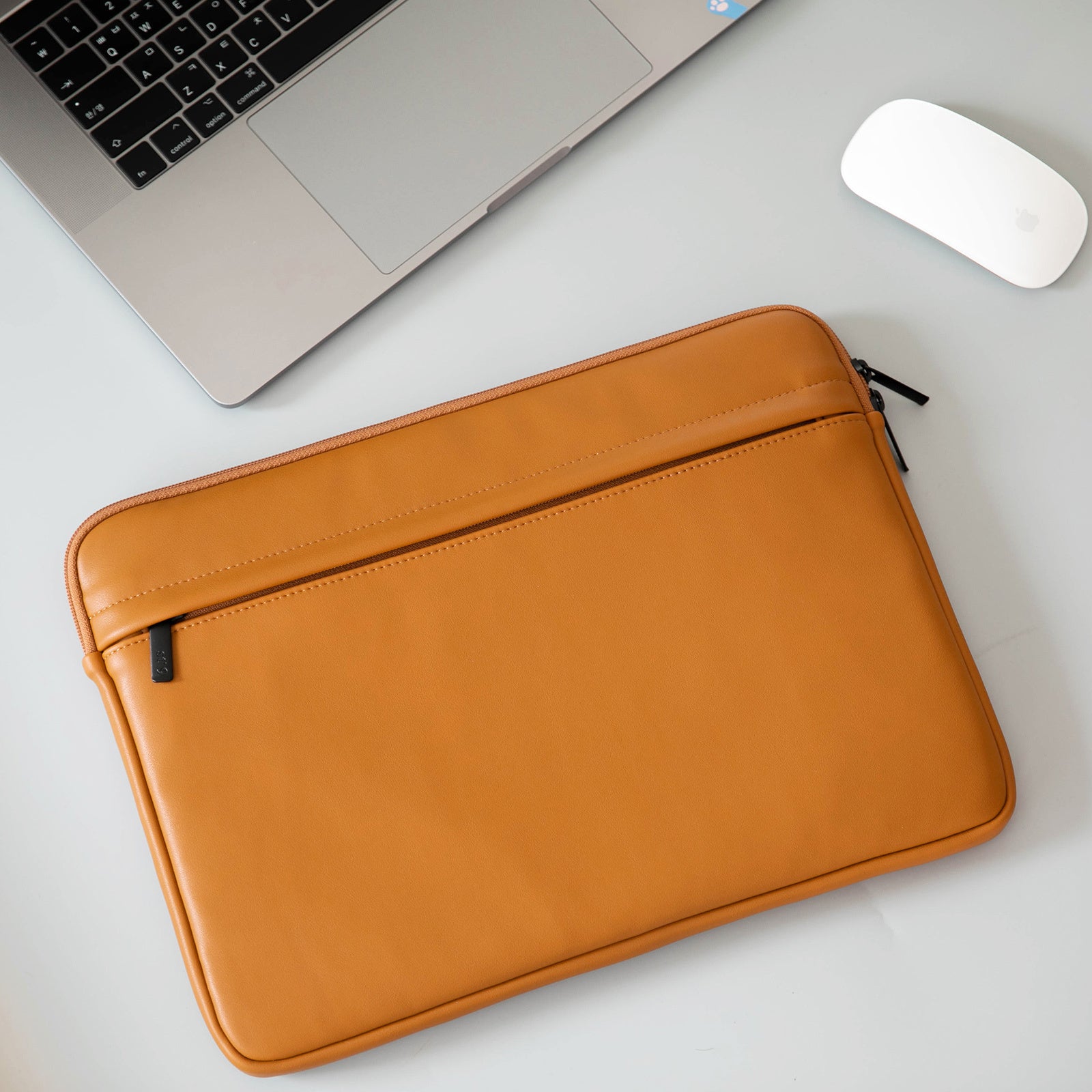 Tablets & Cases: 15 inch Laptop Sleeve Padded Travel Carry Case Bag L size ERATO BROWN