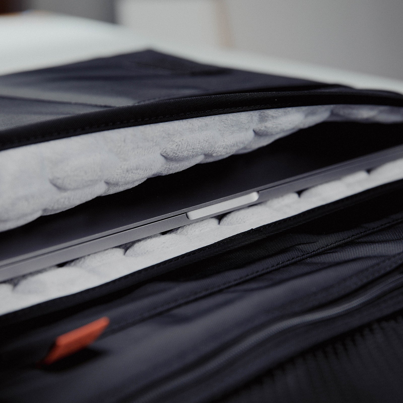 Tablets & Cases: 15.6/16 inch Laptop Sleeve Padded Shoulder Bag Travel Carry Case LATO BLACK