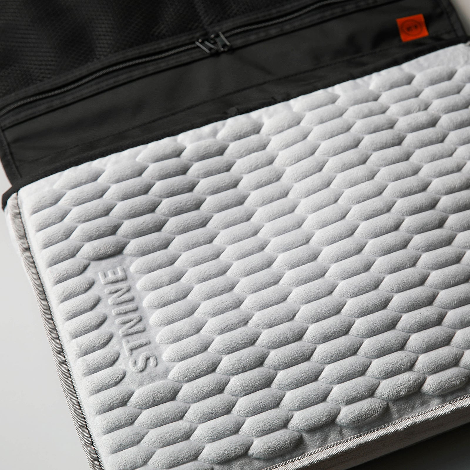 Tablets & Cases: 15.6/16 inch Laptop Sleeve Padded Shoulder Bag Travel Carry Case LATO BLACK