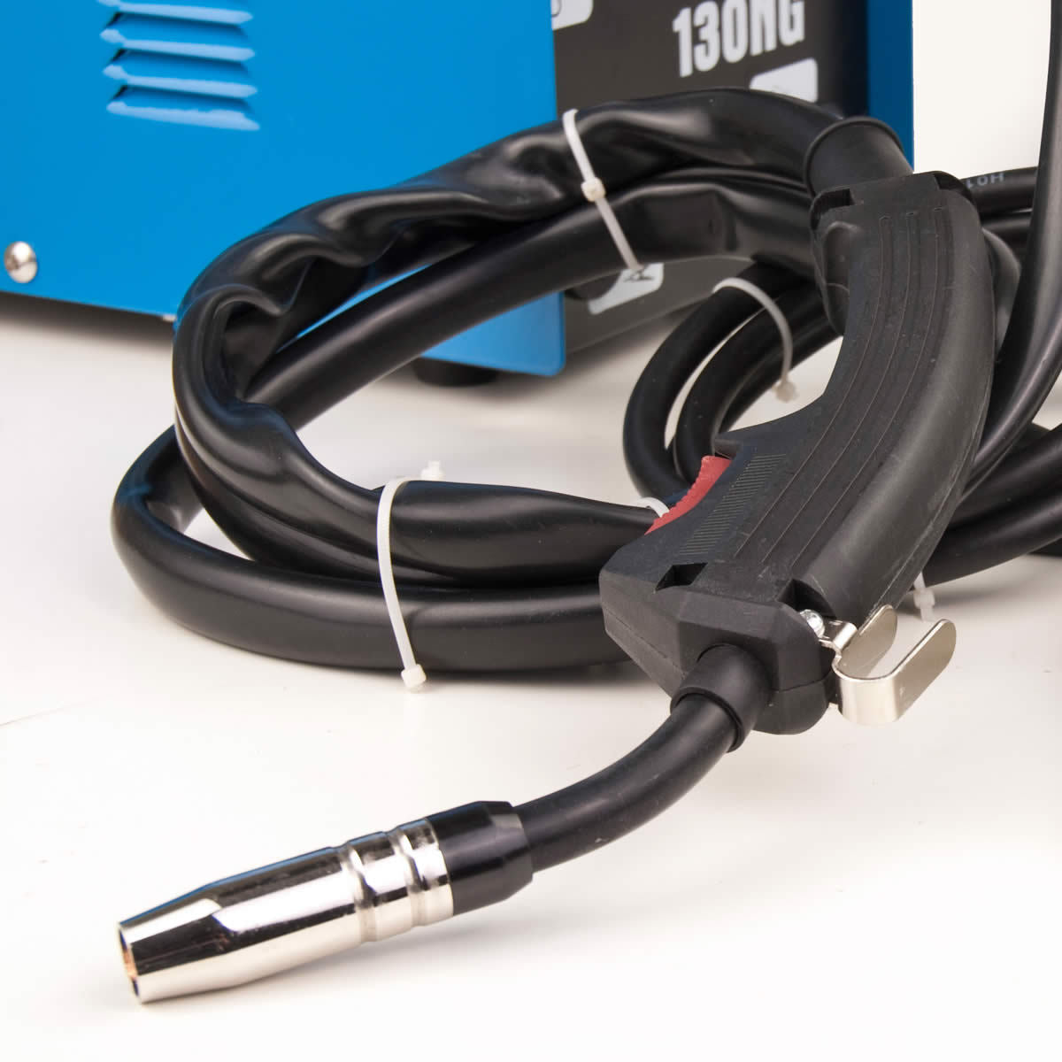 Welding Guns & Plasma Cutters: MIG Gasless Welder Portable Welding Machine 130Amp