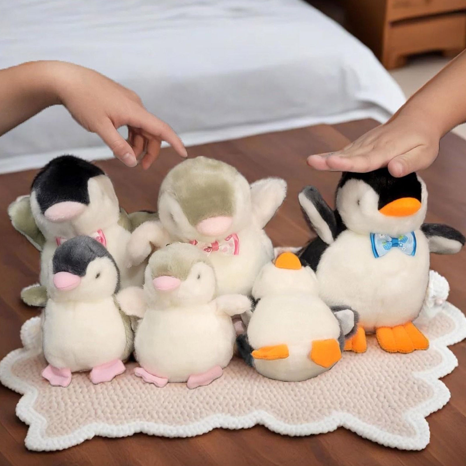 Activity Toys: 2X Plush Penguin Keychain Or Doll With Sound Activation GREY