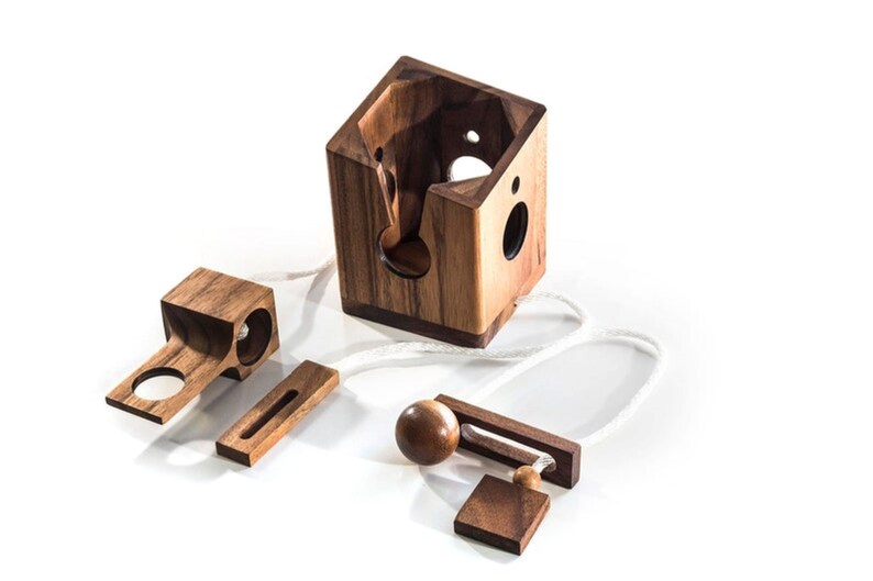 Beer Hampers: Brainteaser wine bottle mystery lock puzzle- open the lock before you can have a drink! Great party gift
