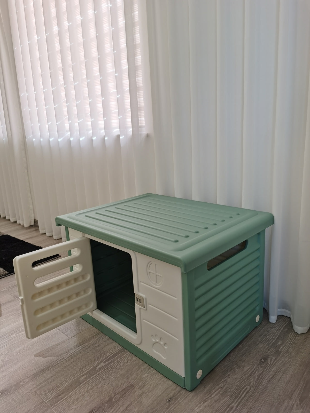 Cat Litter: YES4PETS Medium Plastic Pet Dog Puppy Cat House Kennel Green