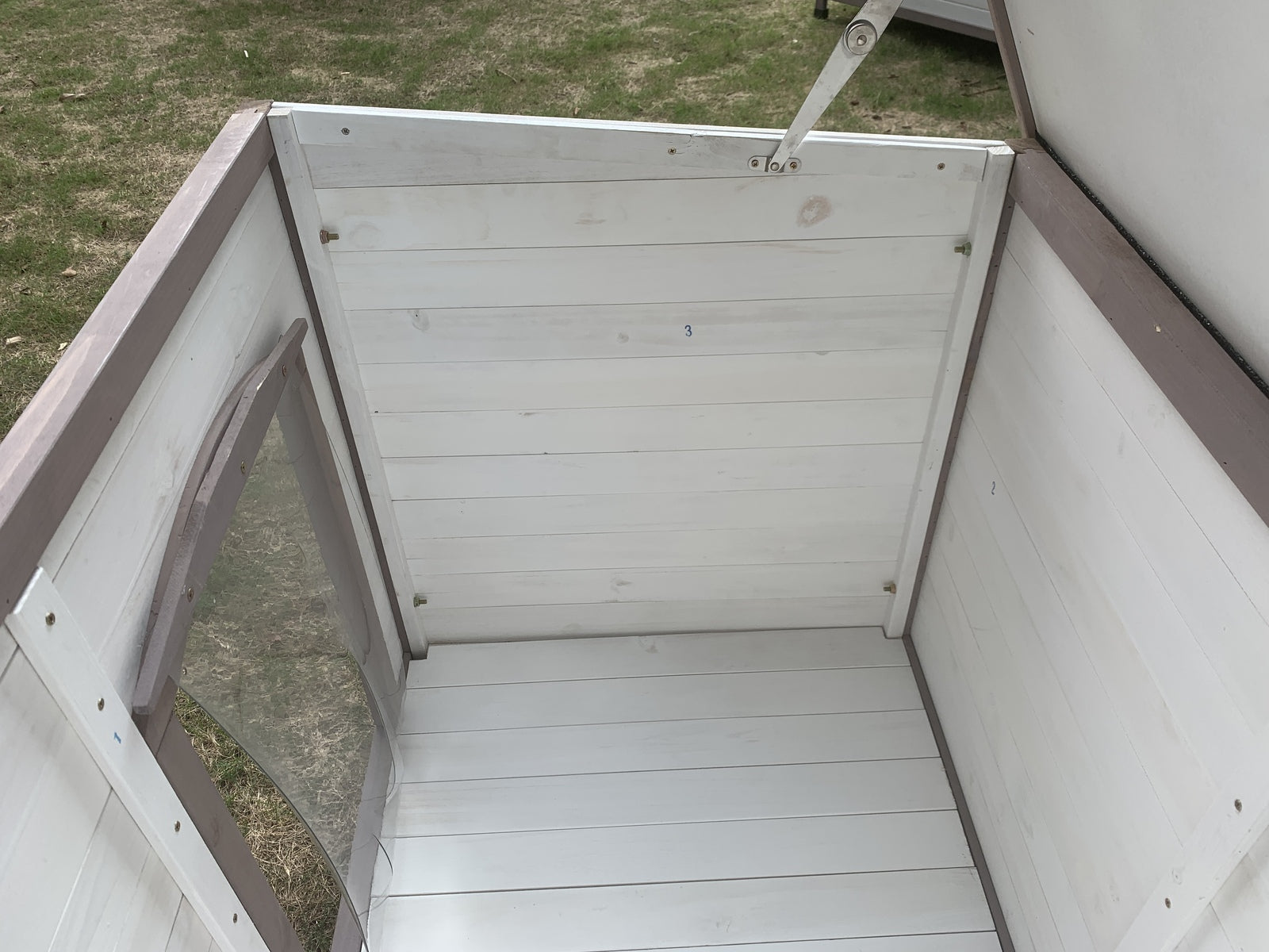 Dog Kennels: YES4PETS L Timber Pet Dog Kennel House Puppy Wooden Timber Cabin With Stripe White