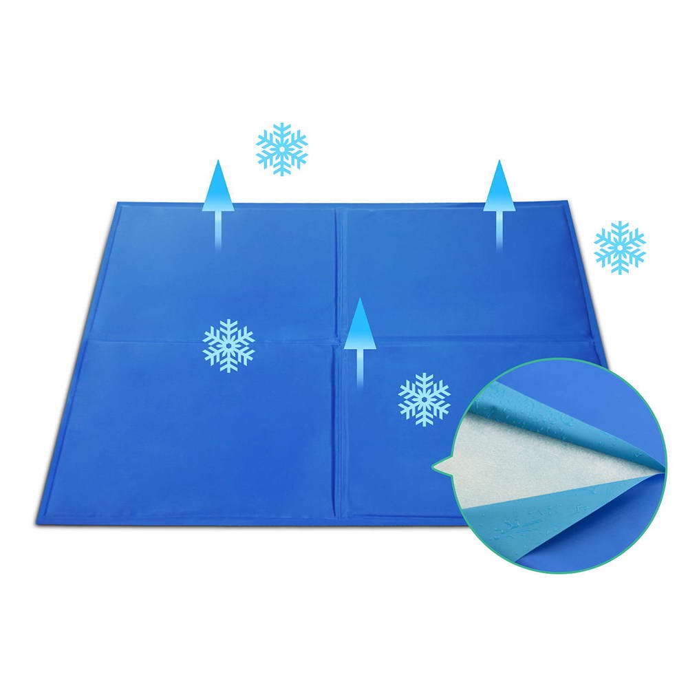 Dog Beds: XXL Pet Cool Gel Mat Dog Cat Bed Non-Toxic Cooling Dog Summer Pad 80 x 95 cm
