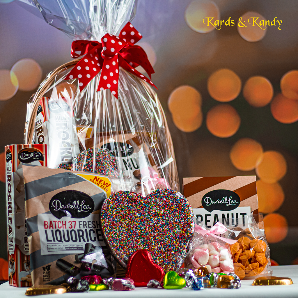 Chocolate & Sweets Hampers: Sweet Treats Chocolate Gift Basket