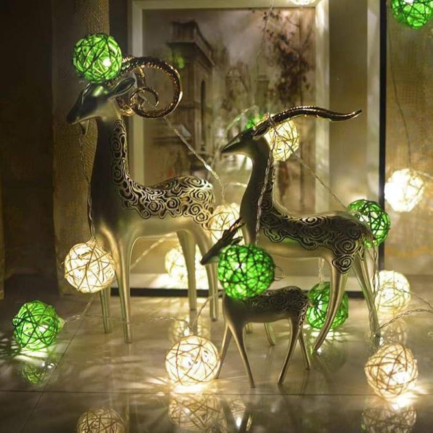 Coloured Lights: 1 Set of Green n White 5cm Rattan Cane 20 Ball Battery Powered 3m String Lights Christmas Gift Home Wedding Party Bedroom Decoration Table Centrepiece