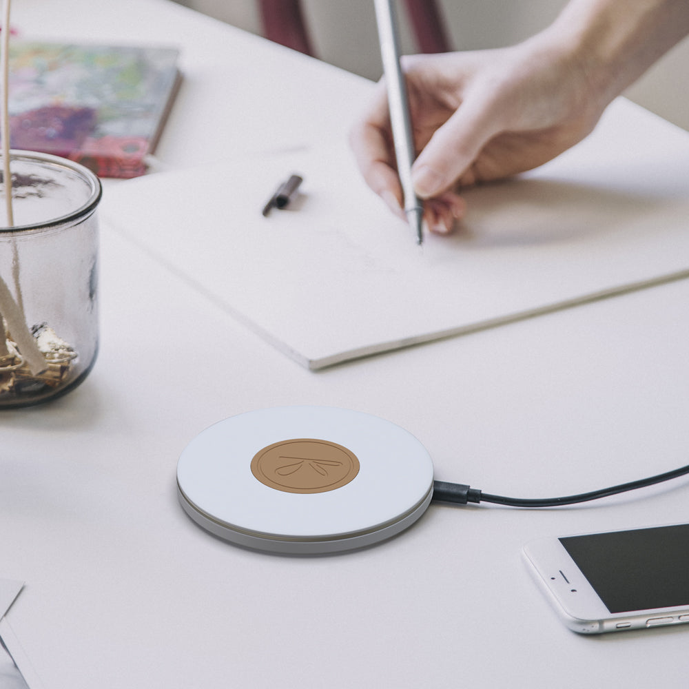 Power Banks & Chargers: Kreafunk Wicharge 2 Wireless Qi Charger 15W - Moon Grey