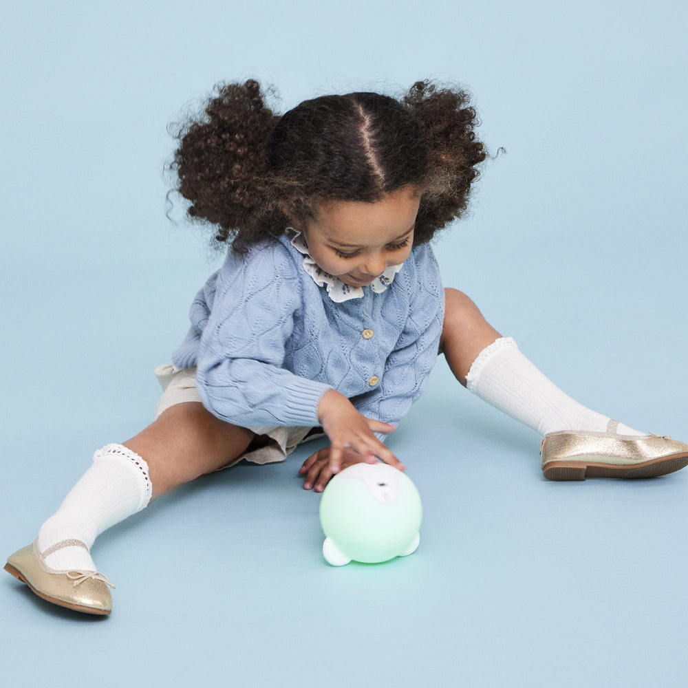 Night Lights & Ambient Lighting: Kreafunk Kids Blob Lamp - White / Moon Grey
