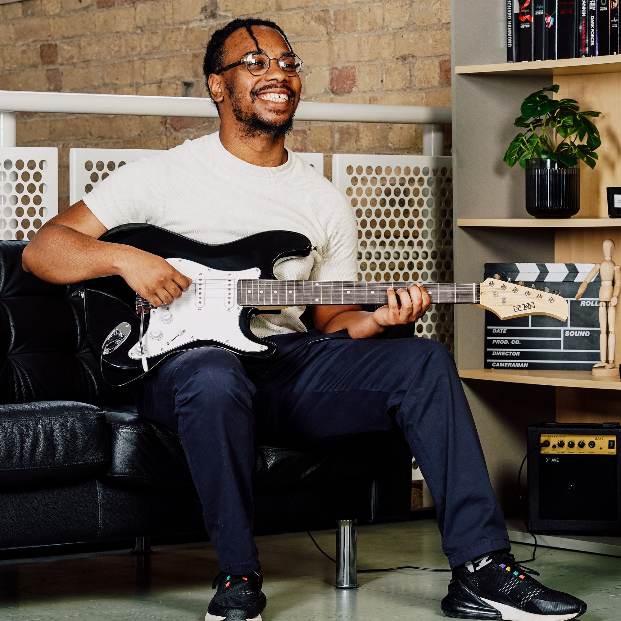 Audio Accessories: 3rd Avenue Electric Guitar Pack - Black