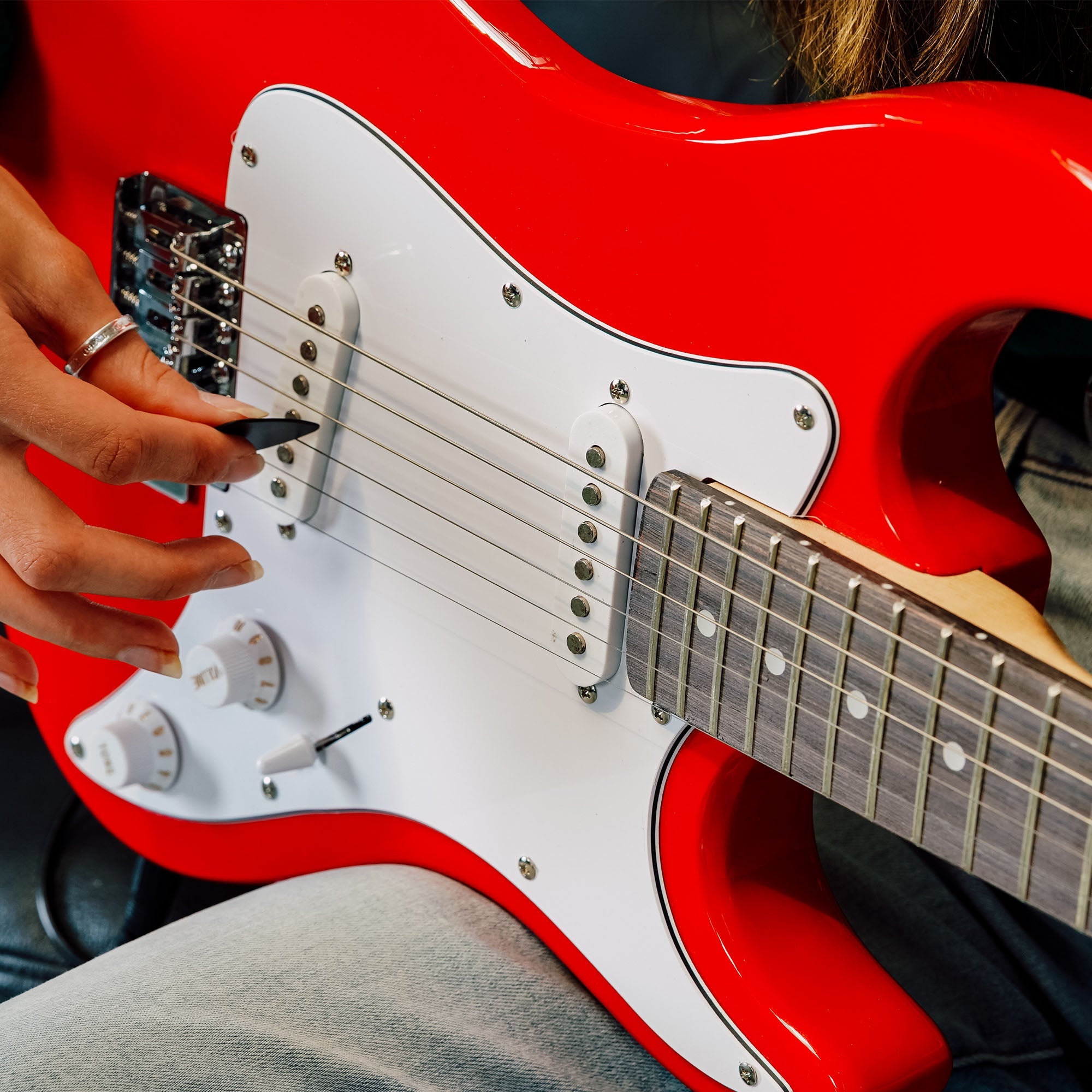 Audio Accessories: 3rd Avenue 3/4 Size Electric Guitar - Red