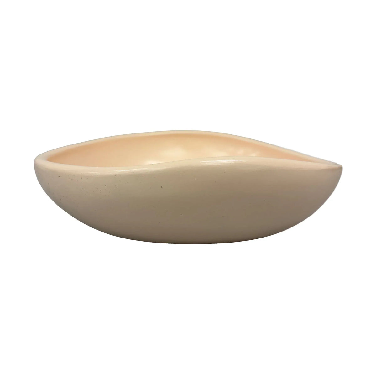 Urban Attitude JADE Medium Bowl Height 8cm highest, 5cm lowest, Width 27cm, Length 28cm - Stone Ivory