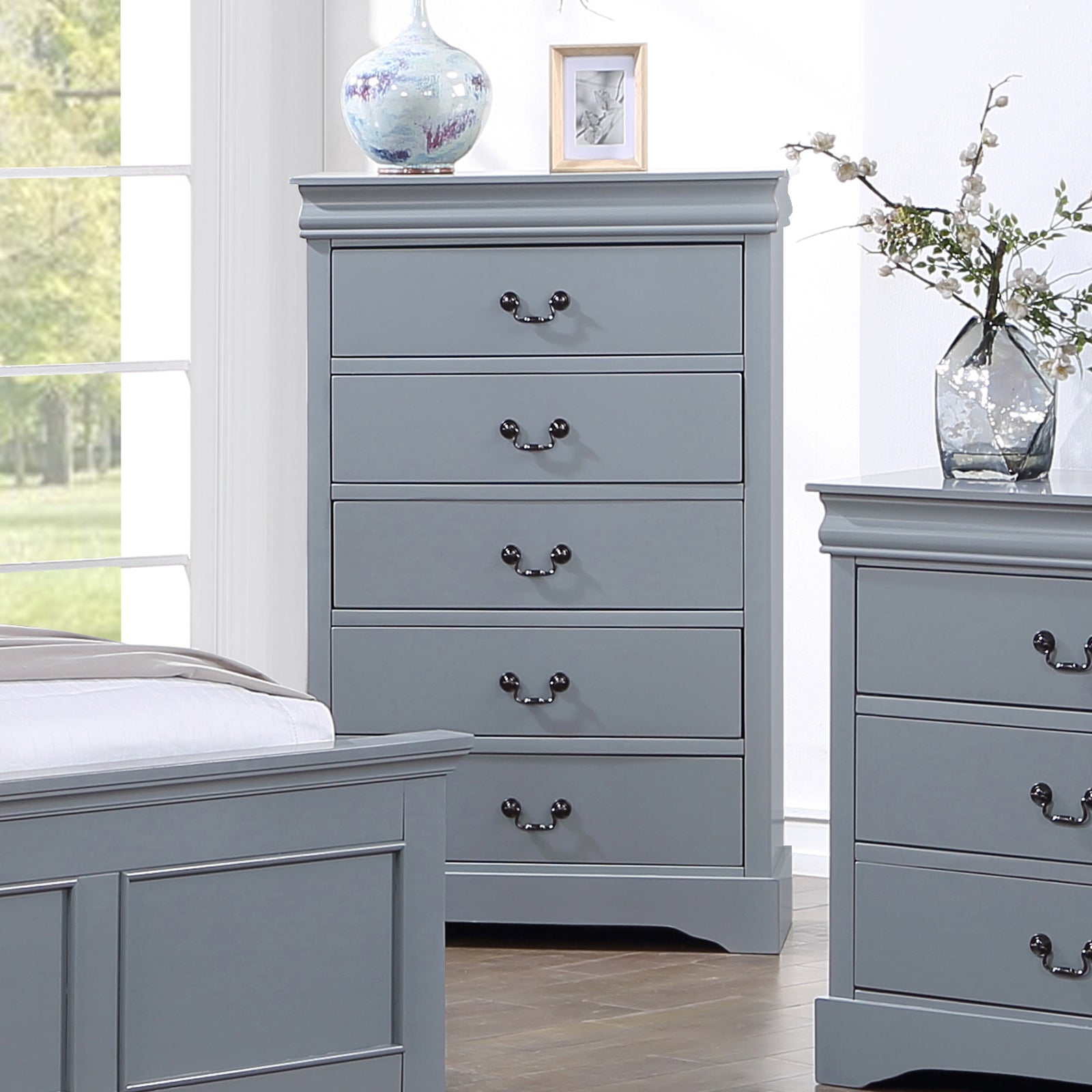 Dressing Vanity & Dressing Tables: Tallboy with 5 Storage Drawers in Solid Wooden Metal Handles Grey Colour