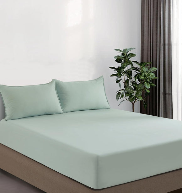 100% Vintage Washed Microfibre Fitted Sheet Set – Ultra Soft & Lightweight All-Season Fitted Sheet with 2 Pillowcases (Sage, Queen Size)