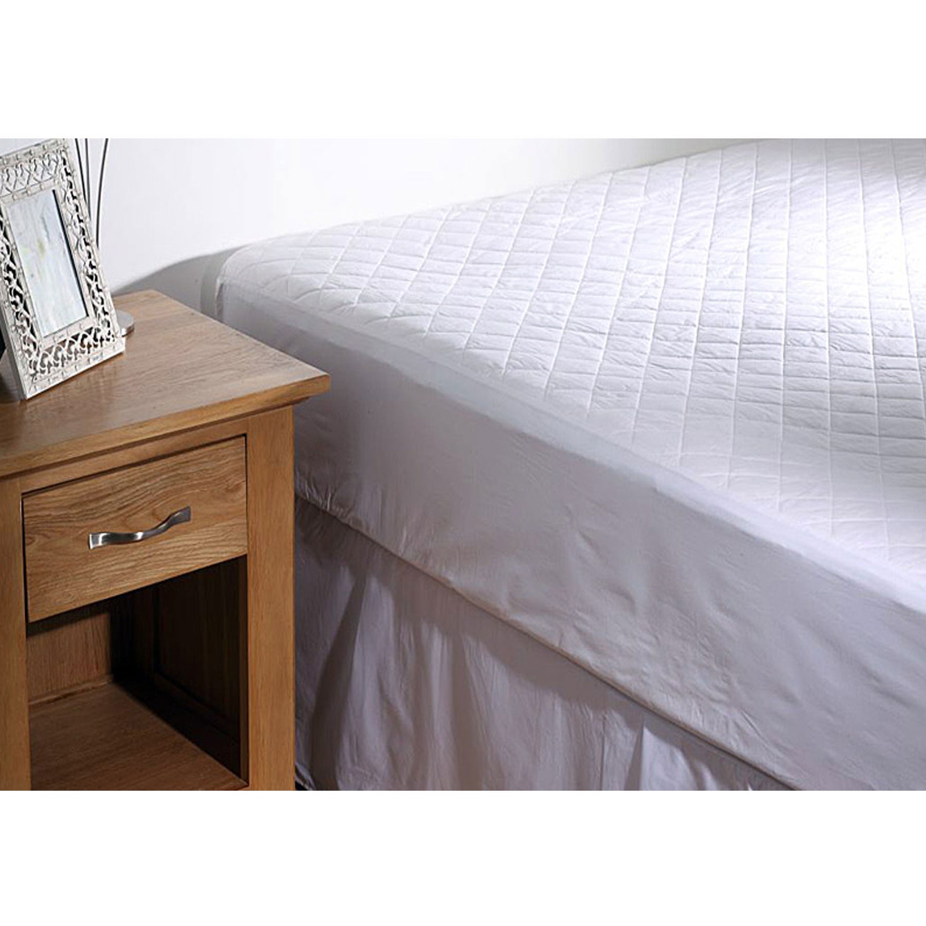 Mattress Protectors: 100% COTTON Quilted Mattress Protector 35cm Wall SINGLE