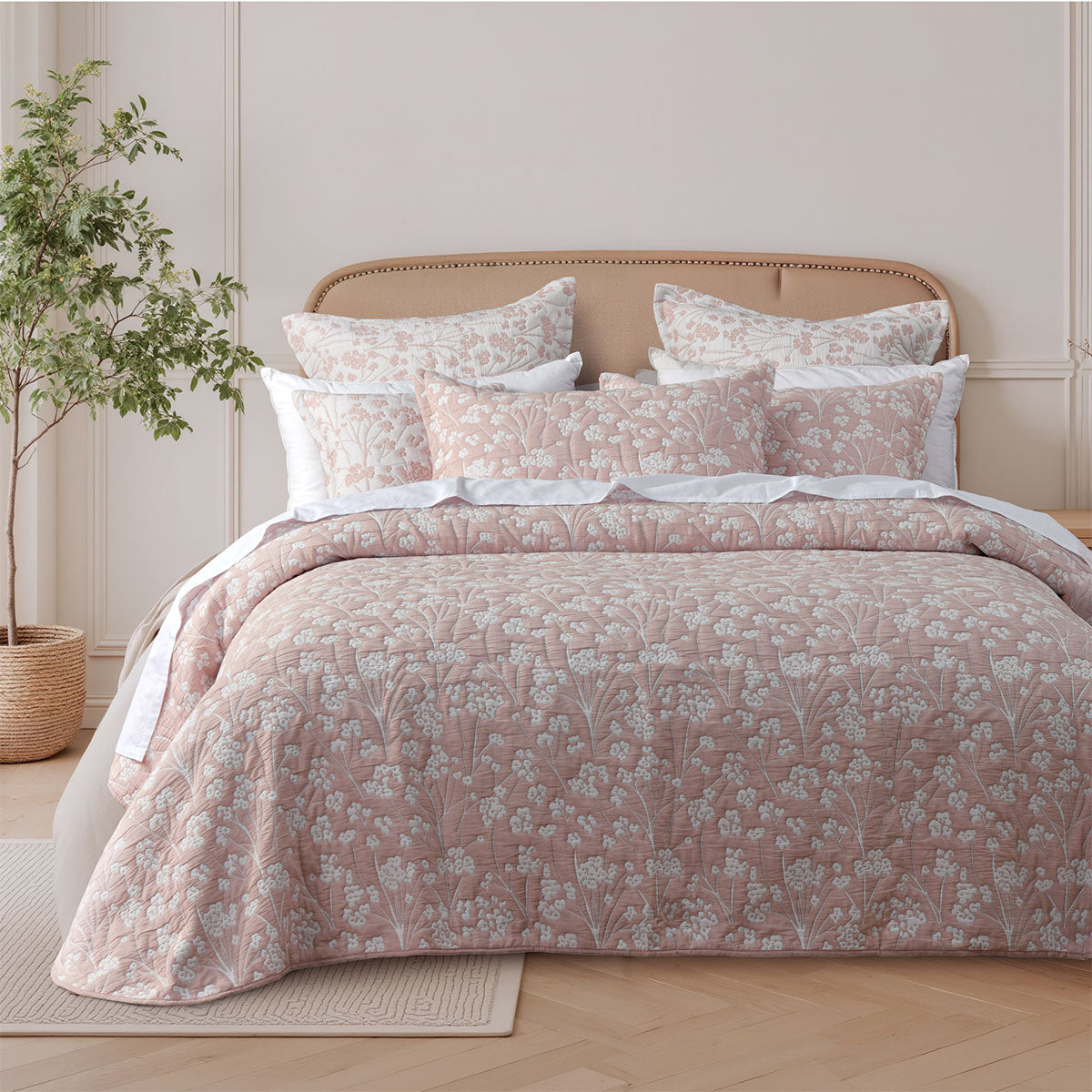 Duvet Covers: Bianca Myra Blush Floral Jacquard Bedspread Set King