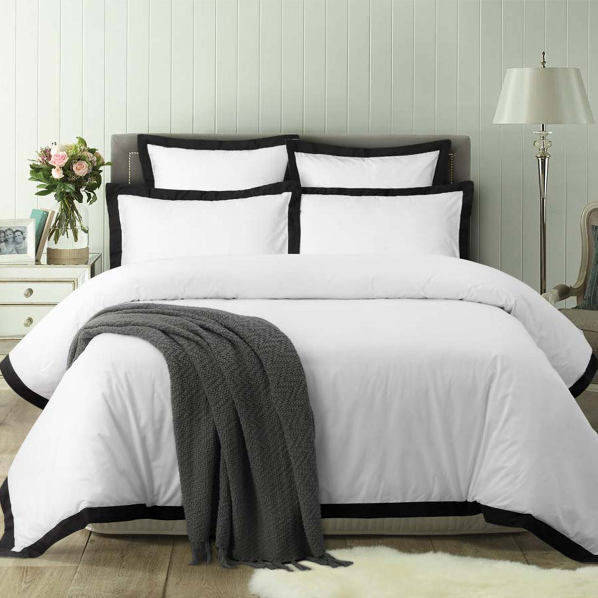 Duvet Covers: Accessorize White/Black Tailored Hotel Deluxe Cotton Quilt Cover Set Queen