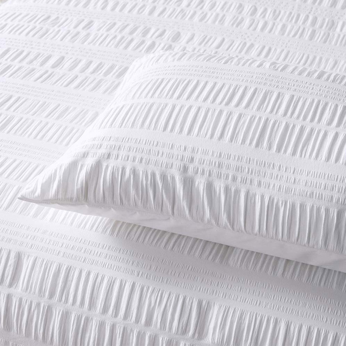 Duvet Covers: Accessorize Seersucker White Quilt Cover Set King