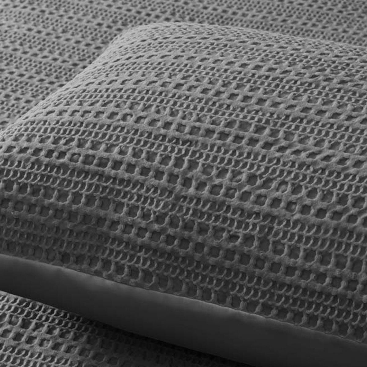 Duvet Covers: Accessorize Soho Waffle Dark Grey Quilt Cover Set King