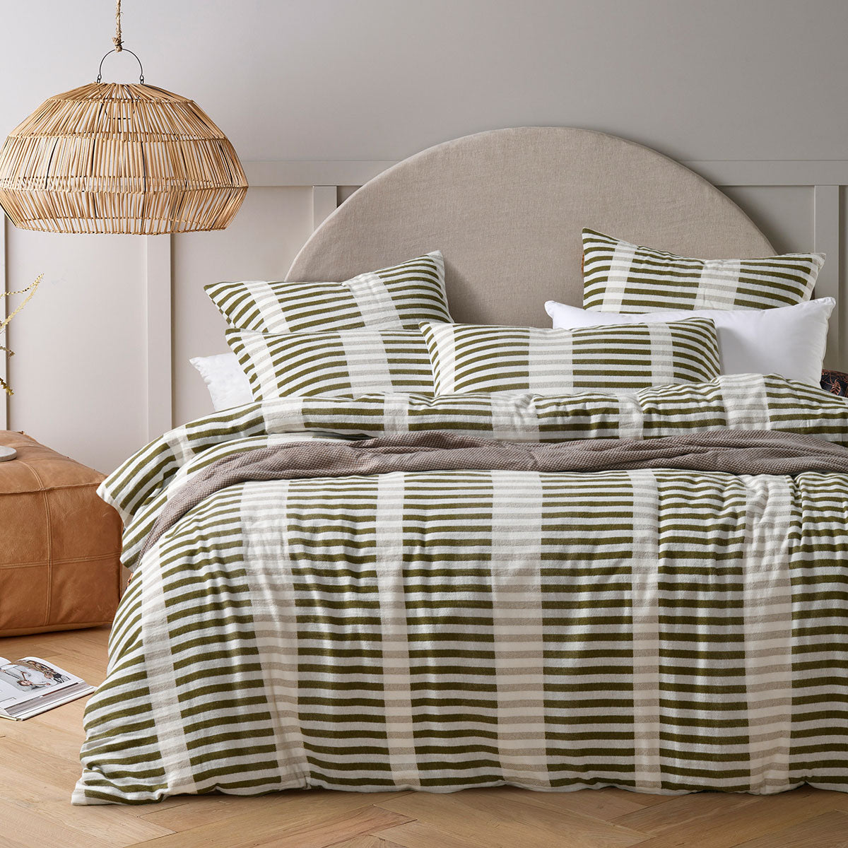 Duvet Covers: Vintage Design Homewares Tempo Green Cotton Jacquard Quilt Cover Set King