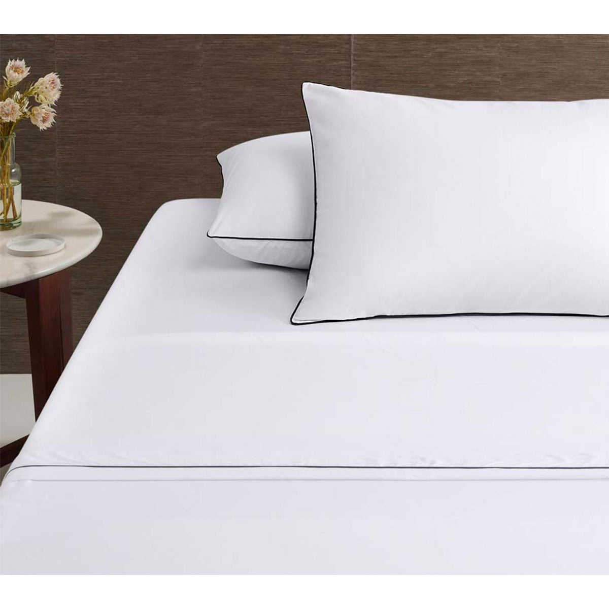 Bed Sheets: Accessorize White/Black Piped Hotel Deluxe Cotton Sheet Set King