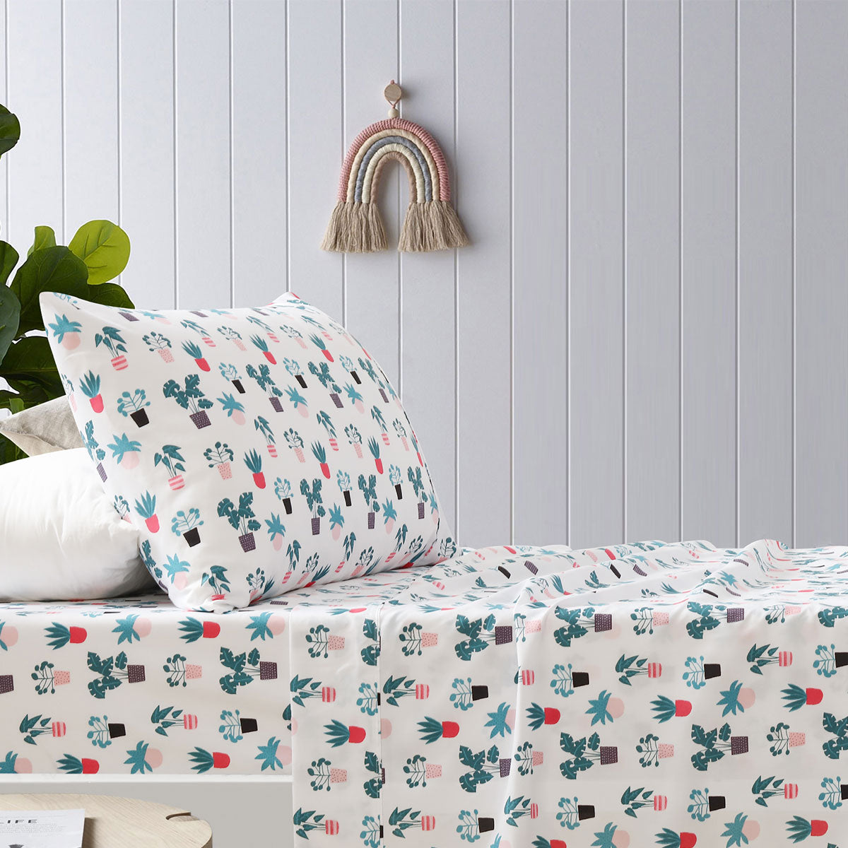 Bed Sheets: Happy Kids Plant Kids Printed Sheet Set Single