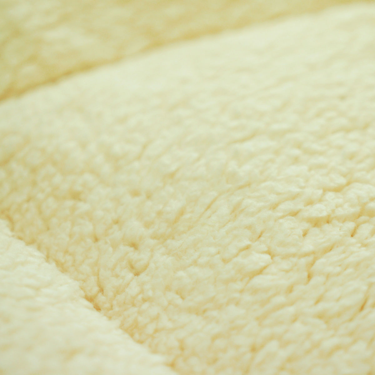 Mattress Protectors: Ramesses 1600GSM Sherpa Winter Mattress Topper Queen