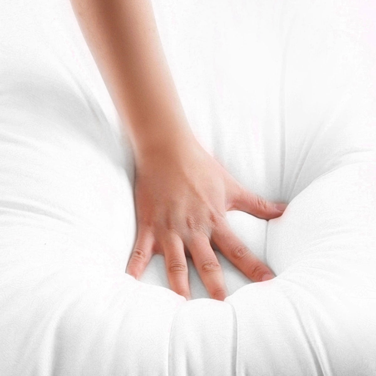 Quilts & Duvets: Ramesses 800GSM All Season Antibectiral Microfibre Quilt King