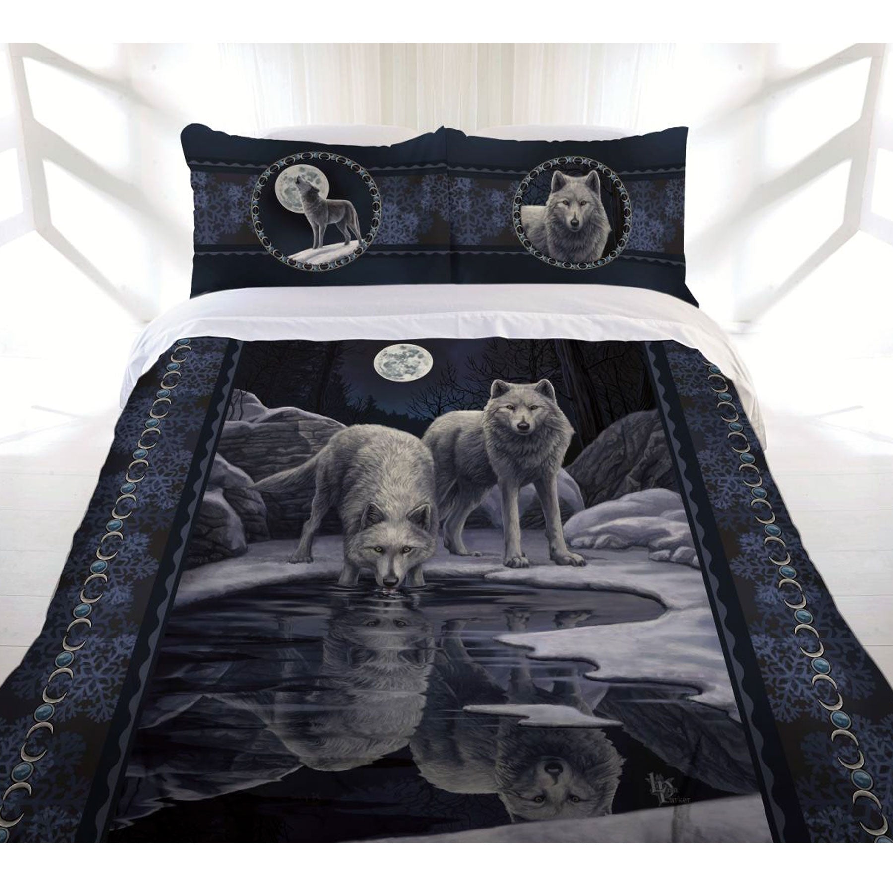 Duvet Covers: Lisa Parker Collection Warrior Of Winter Wolves Quilt Cover Set Double