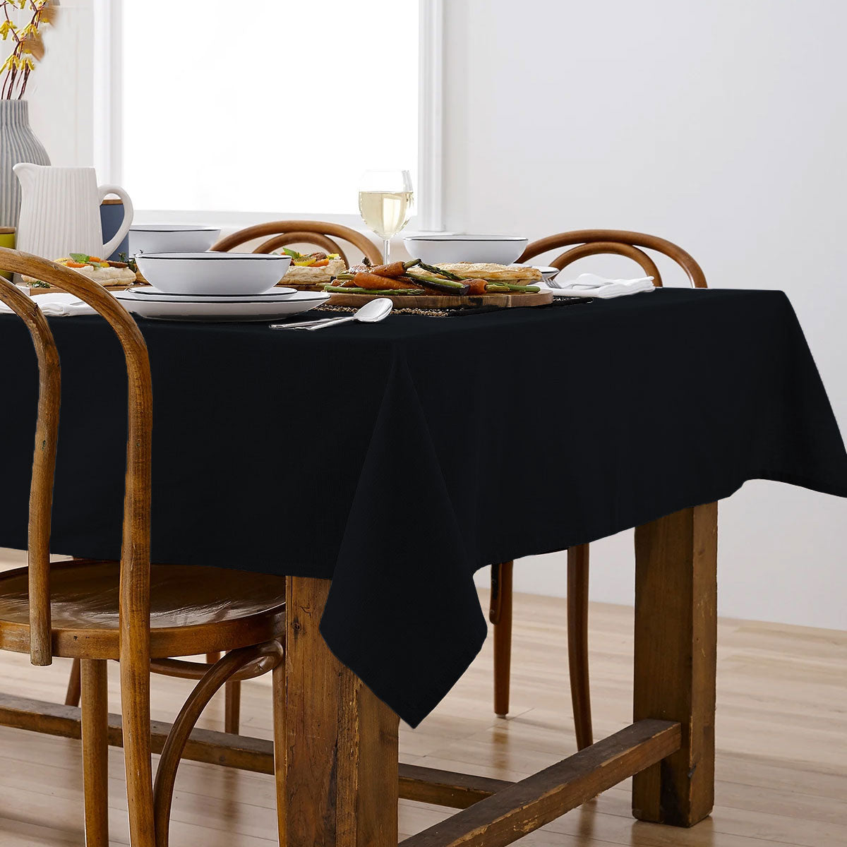 Table Linen & Kitchen Towels: Ladelle Base Black Linen Look 100% Cotton Tablecloth 150 x 225 cm