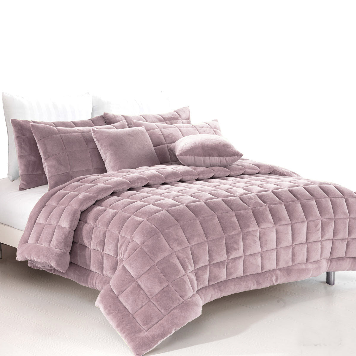 Quilts & Duvets: Alastairs Augusta Faux Mink Quilt / Comforter Set Blush King