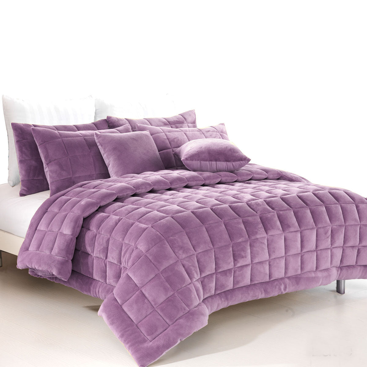 Quilts & Duvets: Alastairs Augusta Faux Mink Quilt / Comforter Set Lilac Super King
