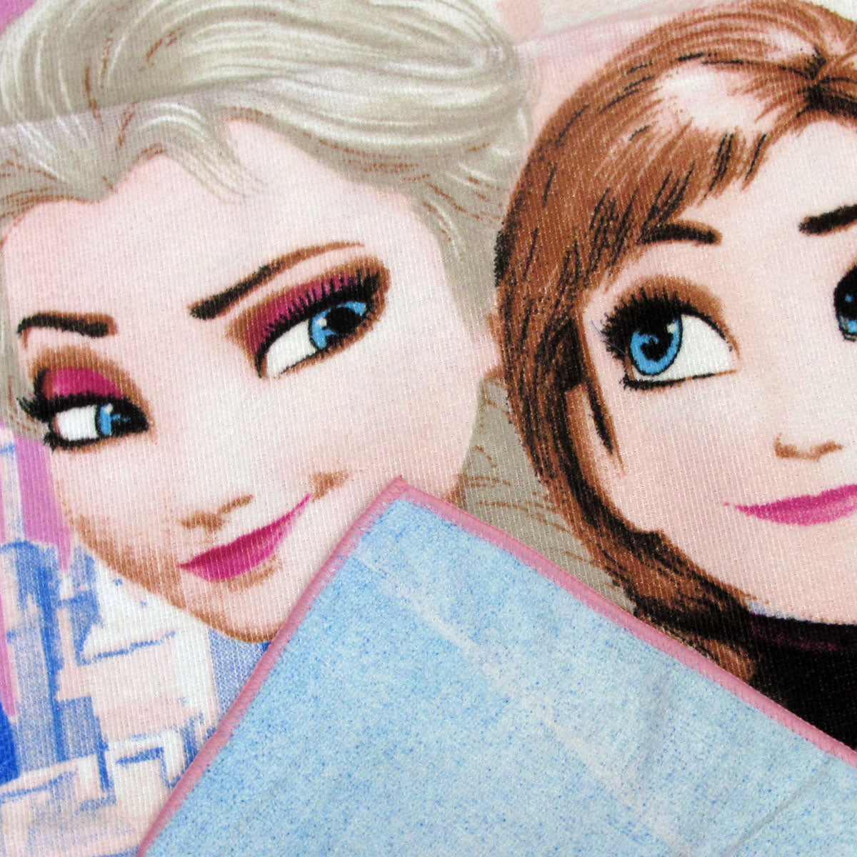 Beach Towels: Bloomington Frozen Elsa & Anna Kids Cartoon Printed Microfiber Beach Towel 70 x 137 cm