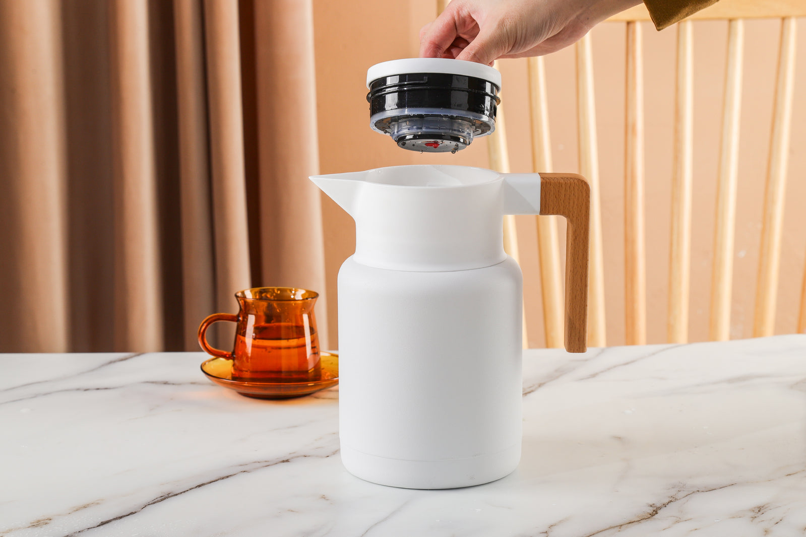 Drinkware: Kylin 304 Stainless Steel Japanese Vaccum Jug 1.3L - White