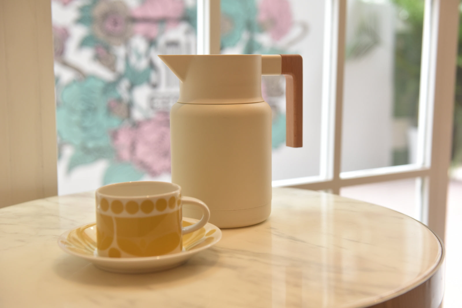 Drinkware: Kylin 304 Stainless Steel Japanese Vaccum Jug 1.3L - White