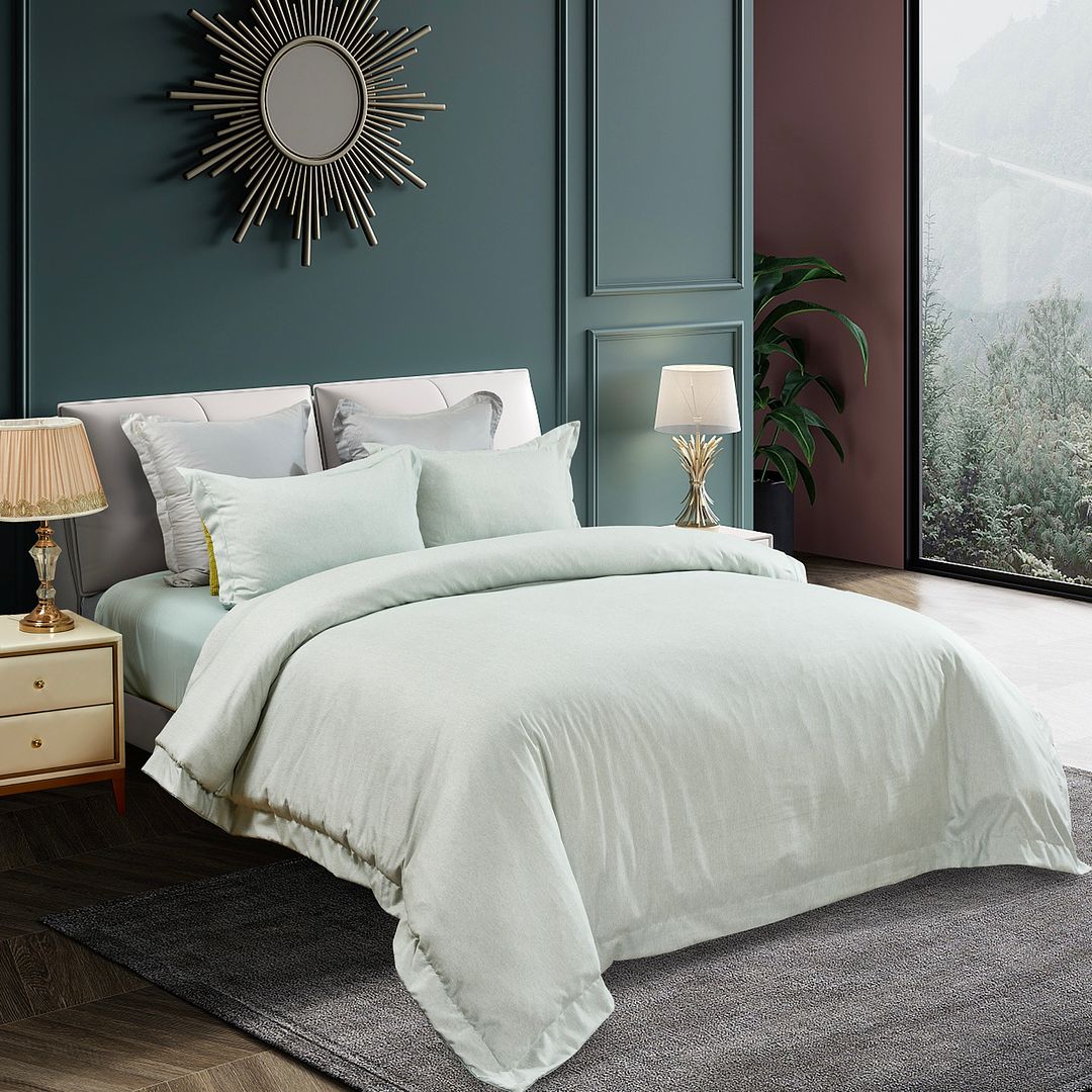 Duvet Covers: Tailored Super Soft Quilt Cover Set - Super King Size