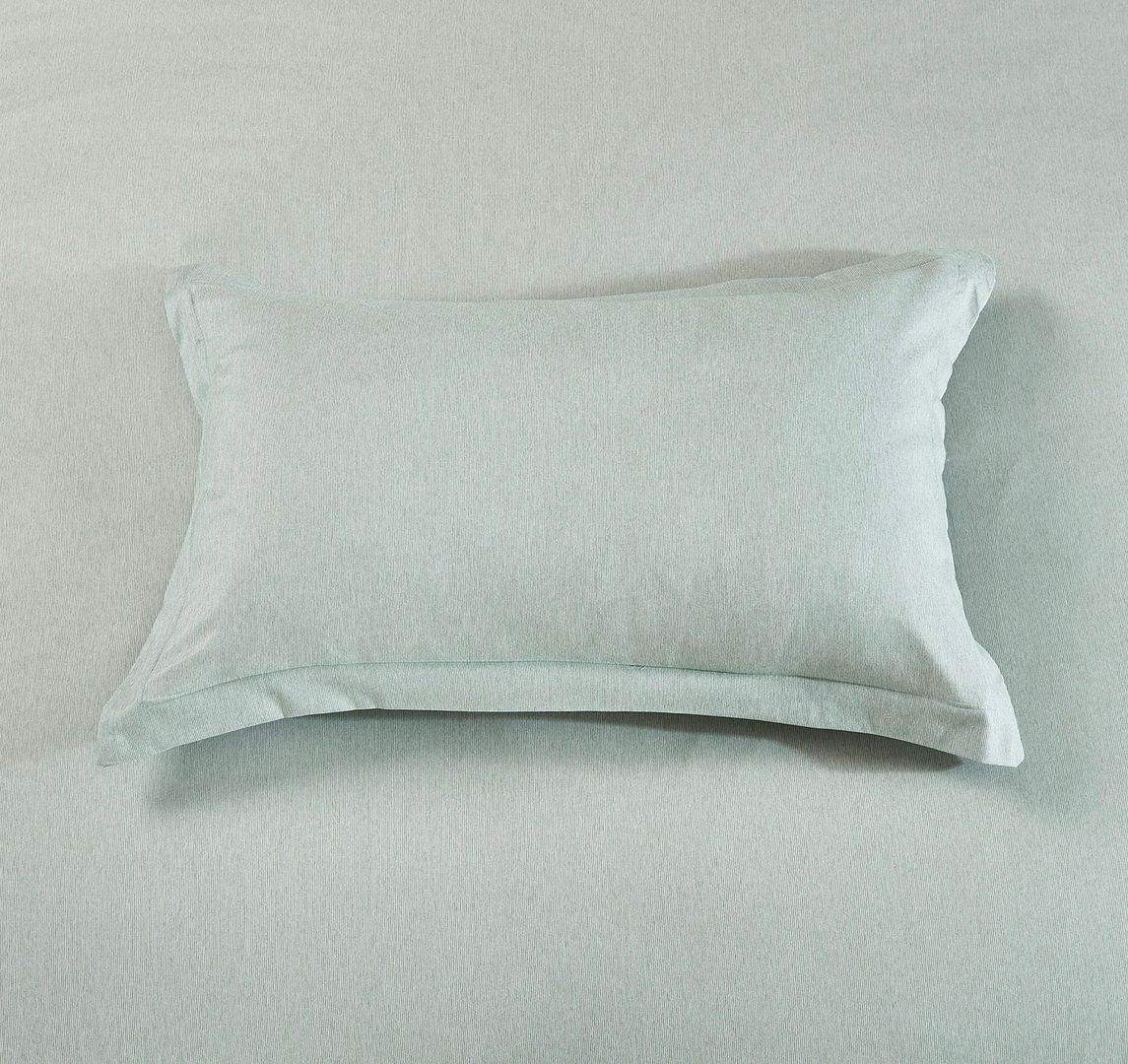 Duvet Covers: Tailored Super Soft Quilt Cover Set - Super King Size