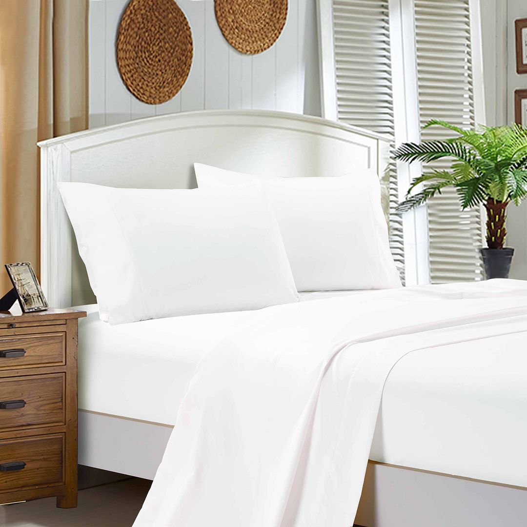 Bed Sheets: 1000TC Ultra Soft Super King Size Bed White Flat & Fitted Sheet Set