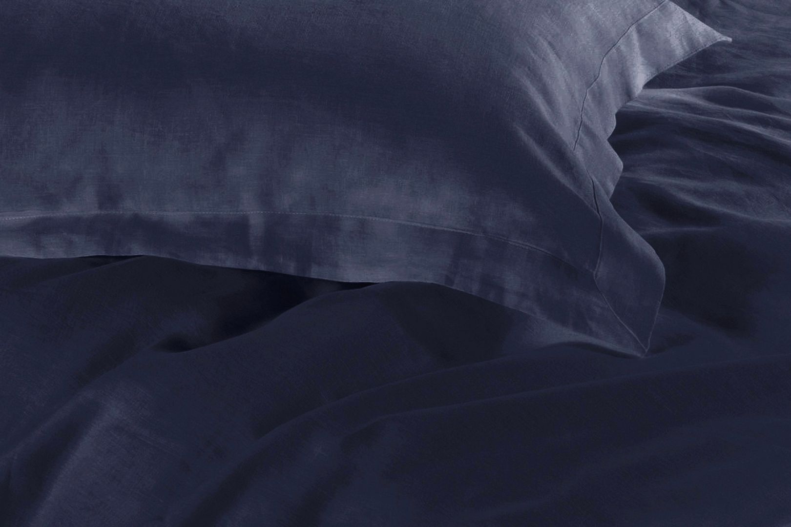 Duvet Covers: 1000TC Tailored Double Size Quilt/Duvet Cover Set - Midnight Blue
