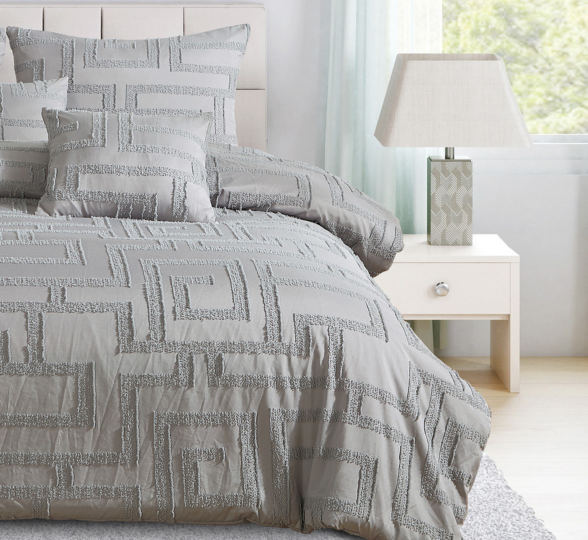 Duvet Covers: Tufted Jacquard Quilt/Doona/Duvet Cover Set - Grey - Super King Size