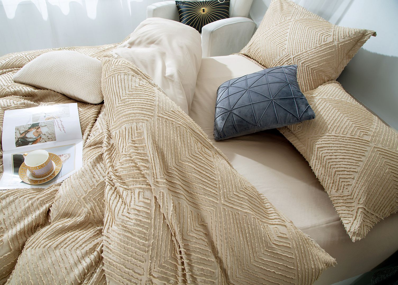 Duvet Covers: Tufted Textured Jacquard Quilt Cover Set - Super King Size