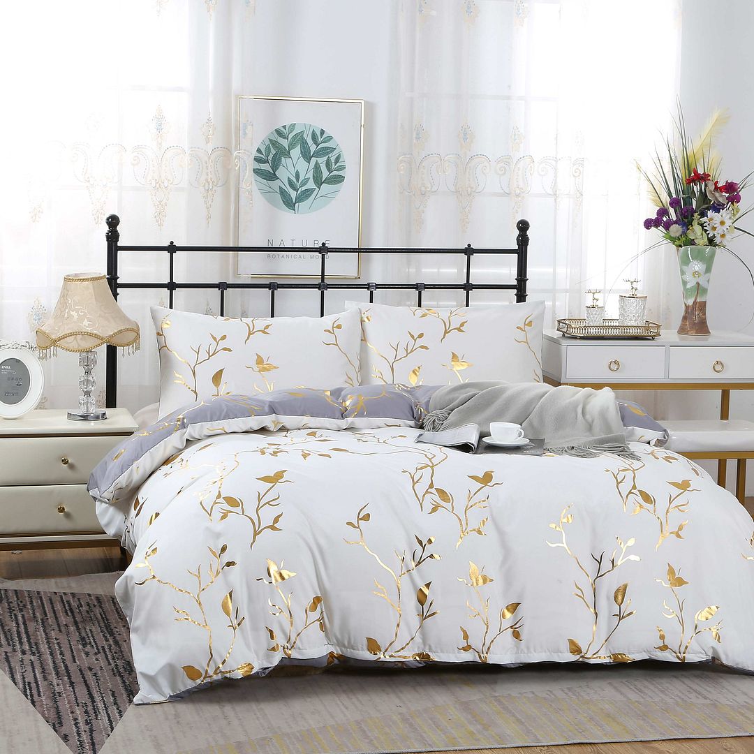 Duvet Covers: Reversible Design King Size White Duvet Quilt Cover Set