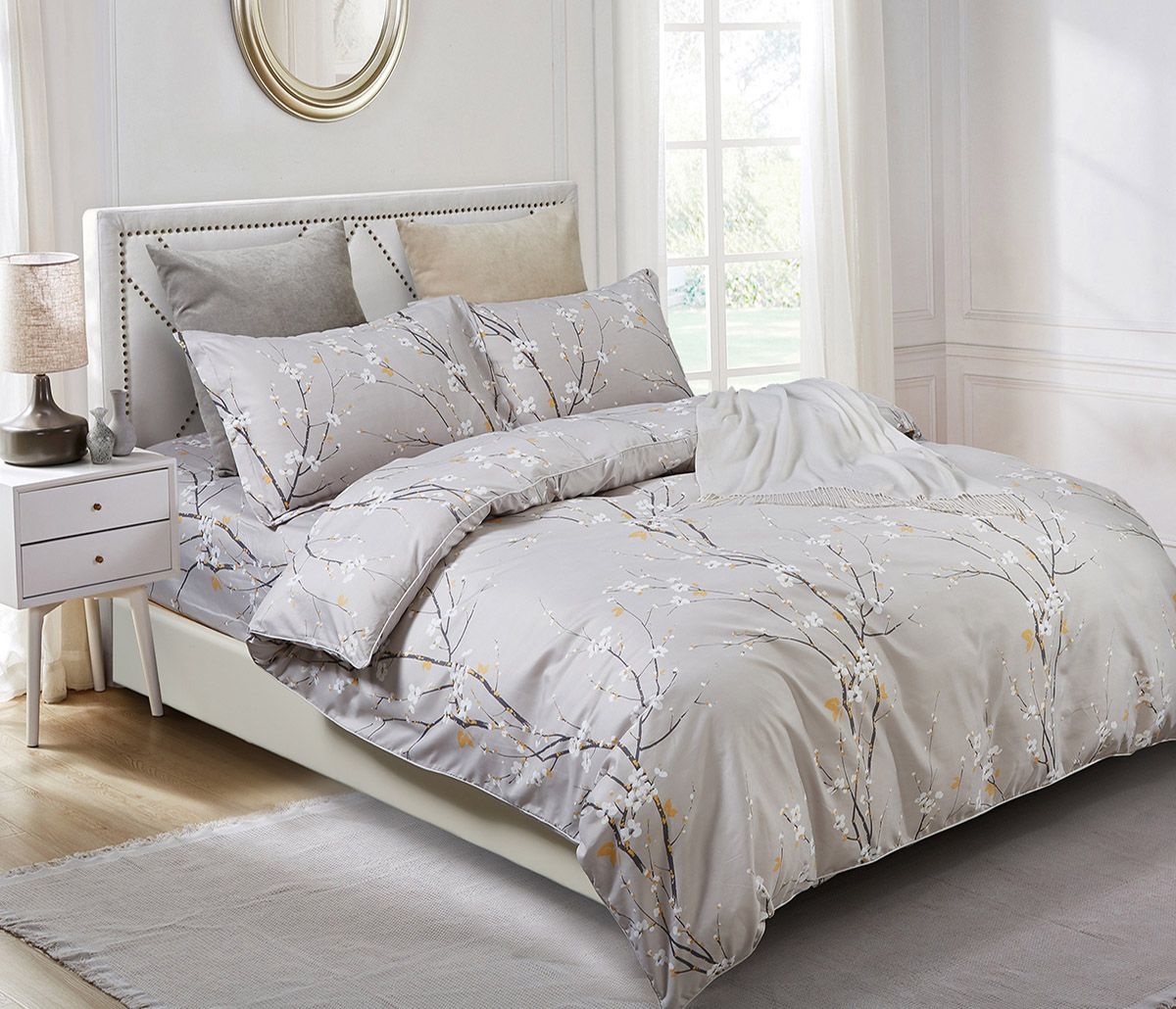 Duvet Covers: Kaito Super King Size Duvet Quilt Cover Set