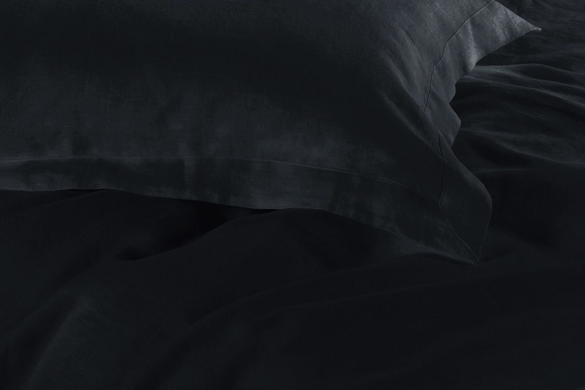 Duvet Covers: 1000TC Tailored Super King Size Black Duvet Quilt Cover Set