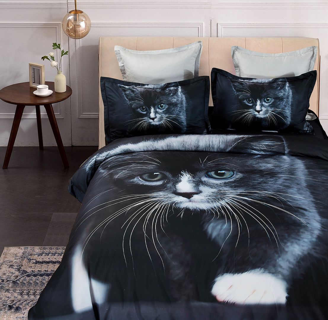 Duvet Covers: Cat Quilt Cover Set - King Size