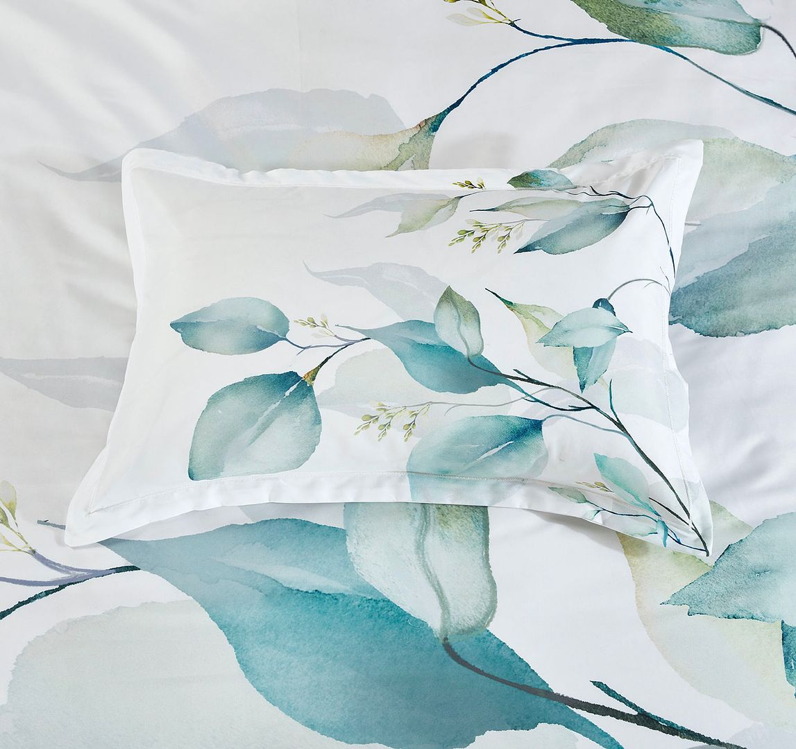 Duvet Covers: Angelis Leaves Quilt Cover Set - Queen Size